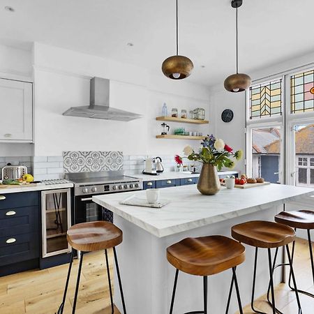 Flat 2 Fairfax Place - Modern Stylish Flat With Plenty Of Charm In Central Dartmouth Kültér fotó