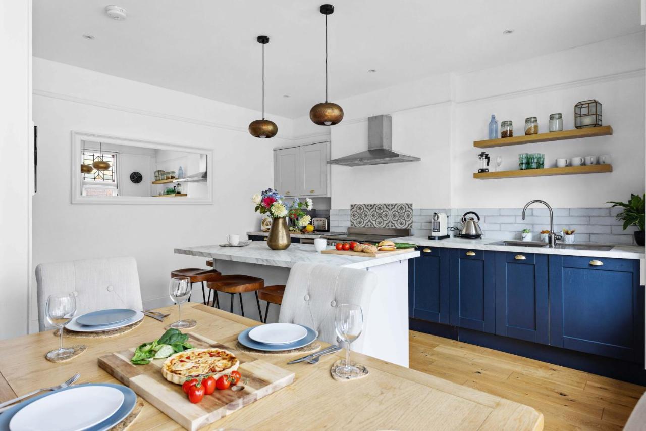 Flat 2 Fairfax Place - Modern Stylish Flat With Plenty Of Charm In Central Dartmouth Kültér fotó