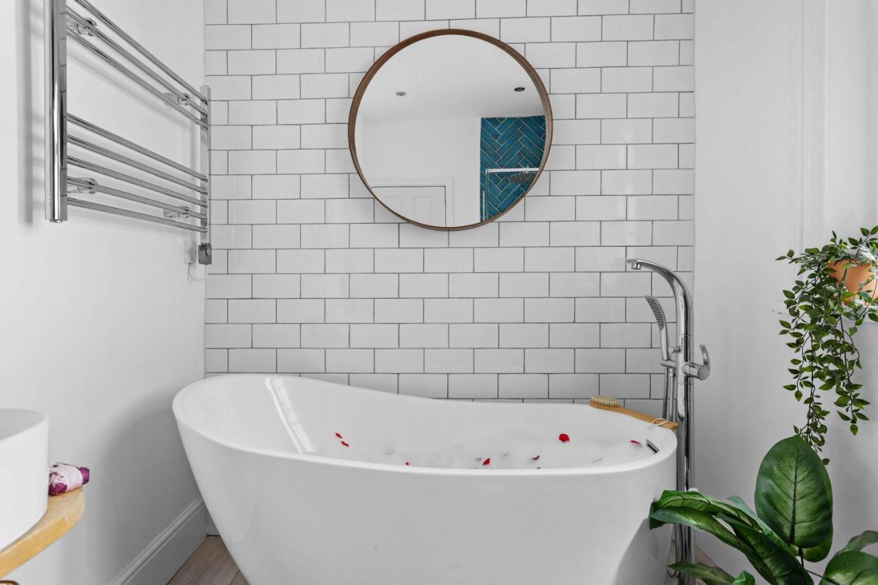 Flat 2 Fairfax Place - Modern Stylish Flat With Plenty Of Charm In Central Dartmouth Kültér fotó