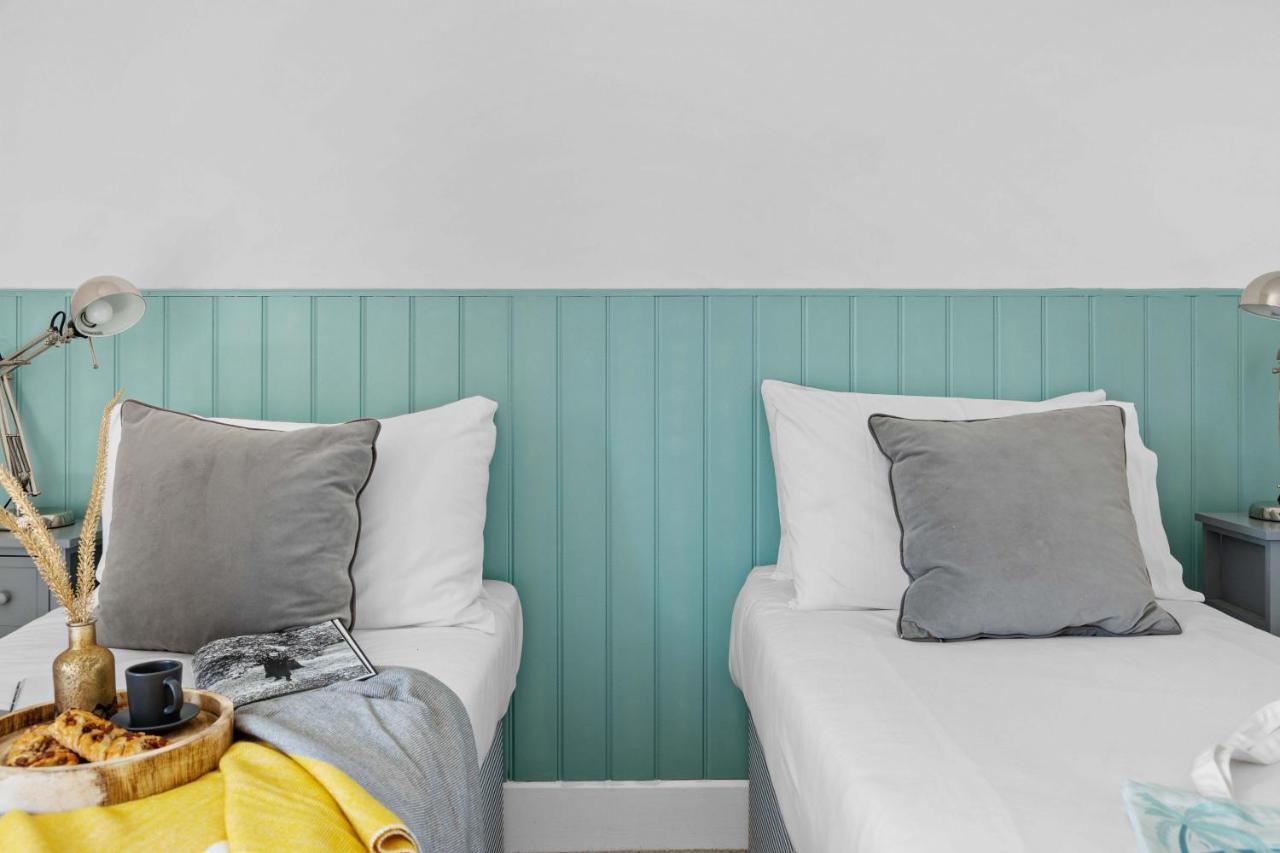 Flat 2 Fairfax Place - Modern Stylish Flat With Plenty Of Charm In Central Dartmouth Kültér fotó